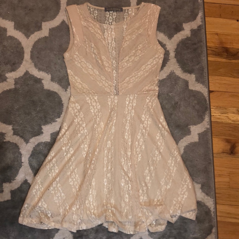 Women’s dress